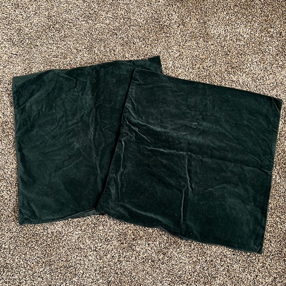 IKEA Accents Ikea Green Velvet Holiday Pillow Covers 5 X 50 Cm